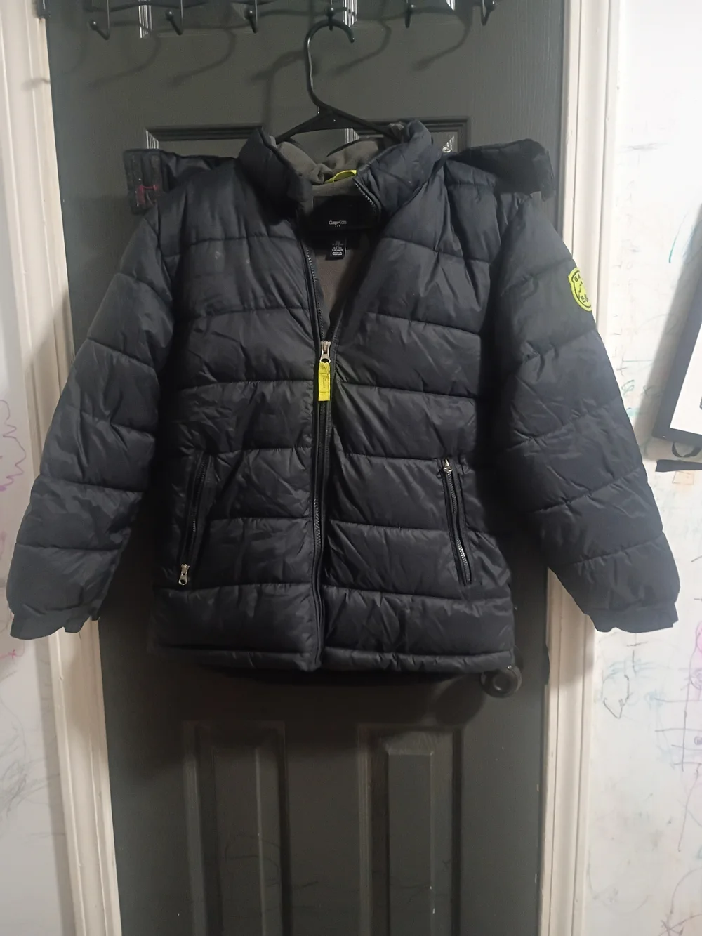 GAPKIDS Navy Kids Quilted Puffer Jacket with Lime Zipper Accent